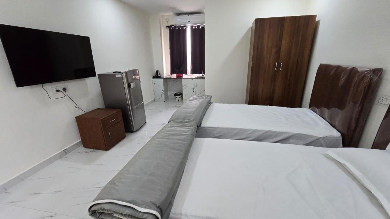 Single Suite Room Haiderabad Buitenkant foto